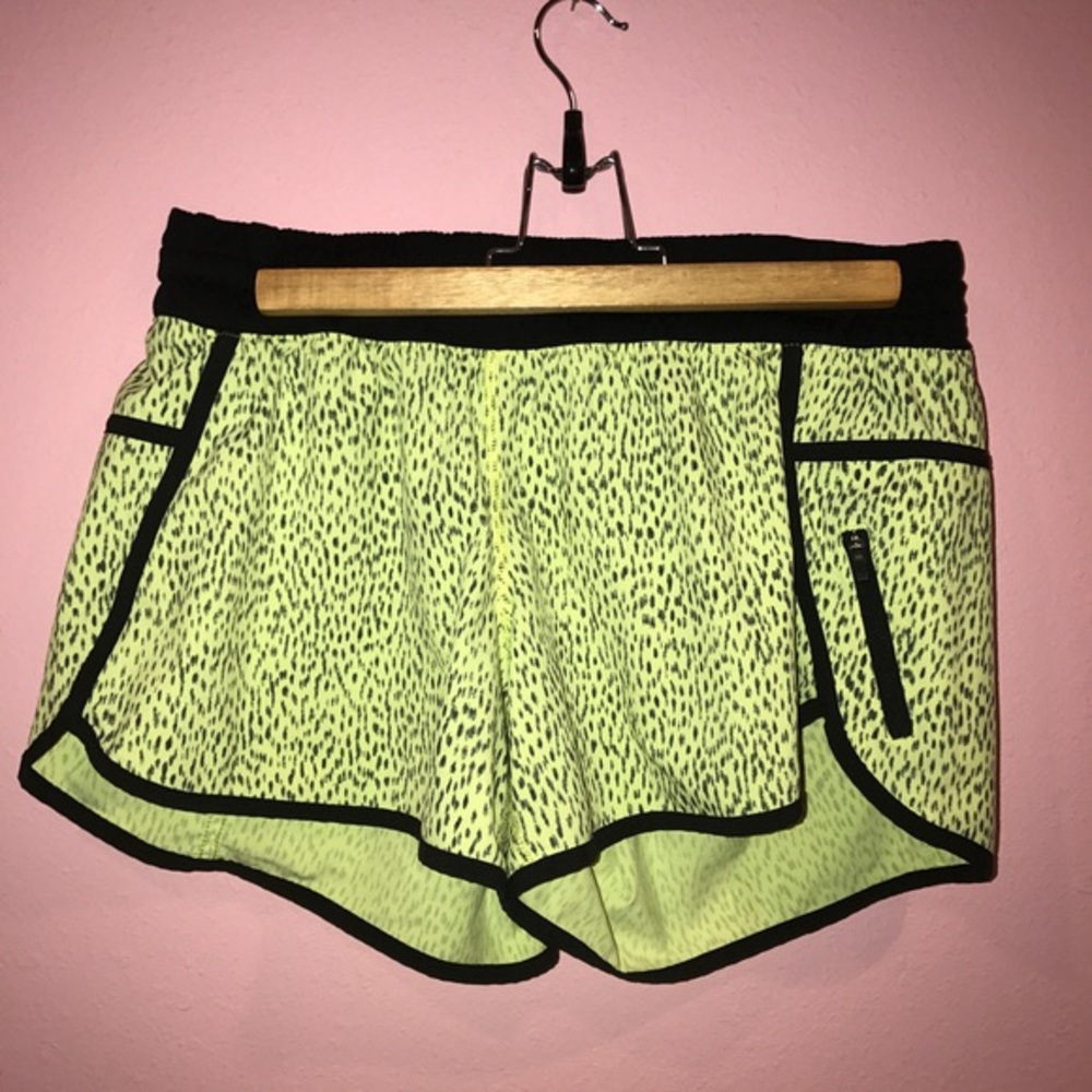 Lululemon tracker shorts size 10